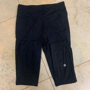 Black Lululemon Swift Speed leggings 21”